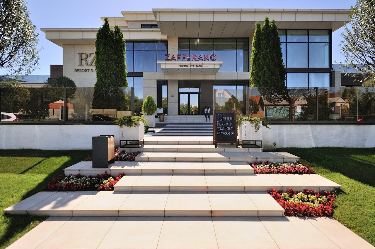 Riviera Zoloche Resort & Spa Vishenki  エクステリア 写真