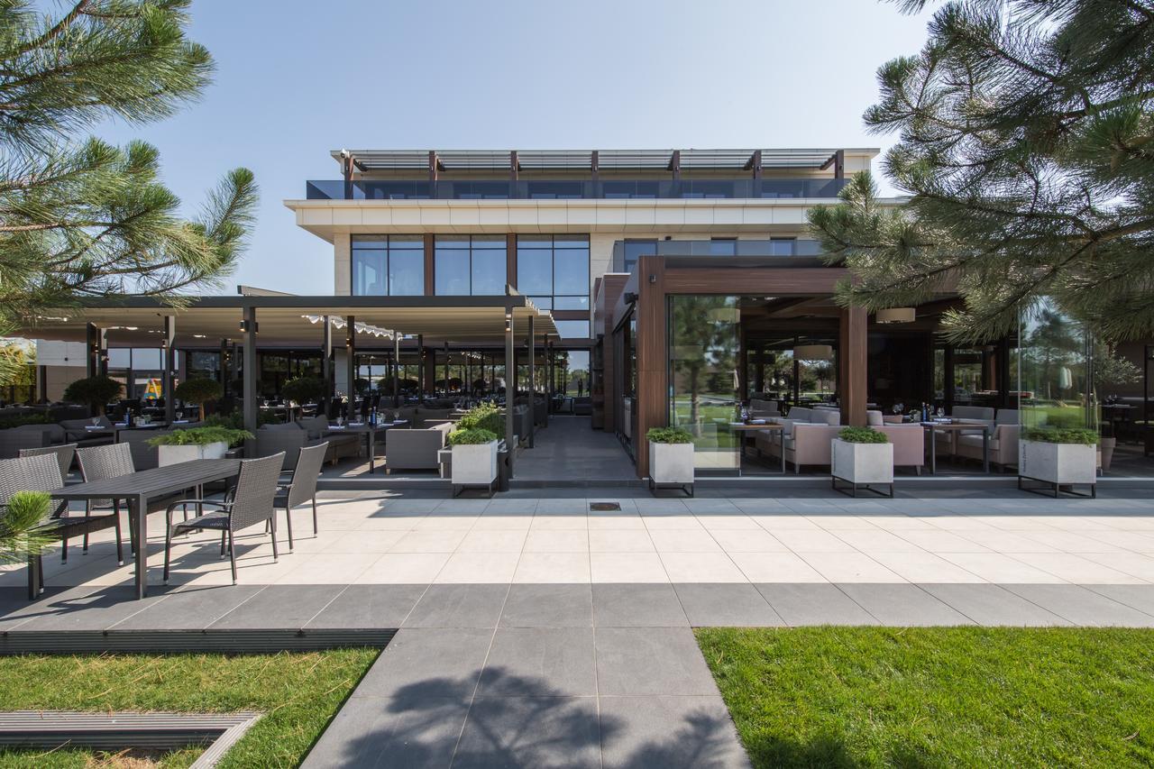 Riviera Zoloche Resort & Spa Vishenki  エクステリア 写真